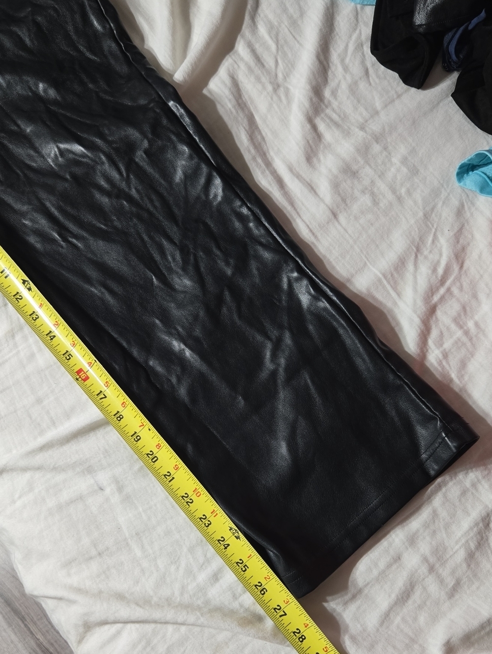 Kathy Ireland Faux Leather Cropped Pants Sz M Black - Picture 10 of 10
